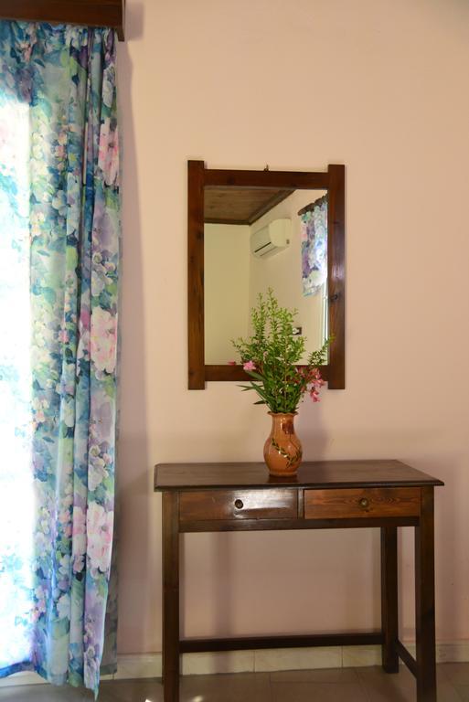 Pension Ipiros Gouvia Habitación foto